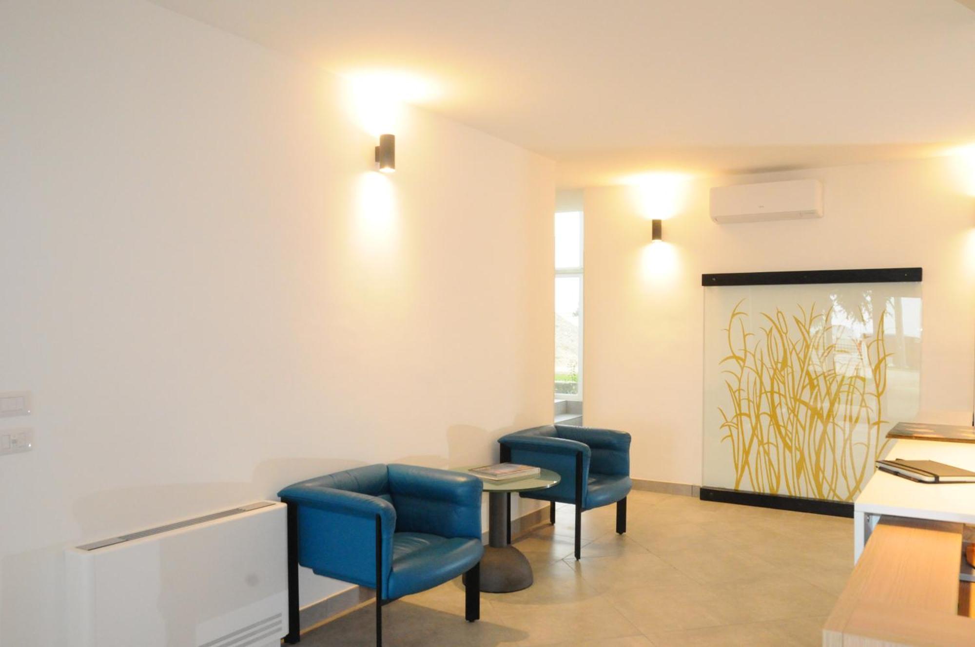 House Of Oscar Aparthotel Adria Exterior photo